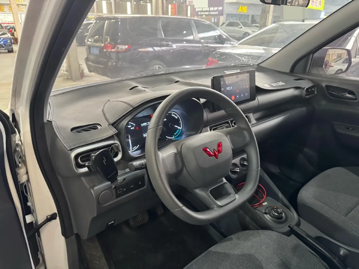 2024 WuLing HongGuang New Energy BEV 32.6KWH,autocango,china used car exporter,china ev exporter,chinese used car exporter,chinese used ev exporter