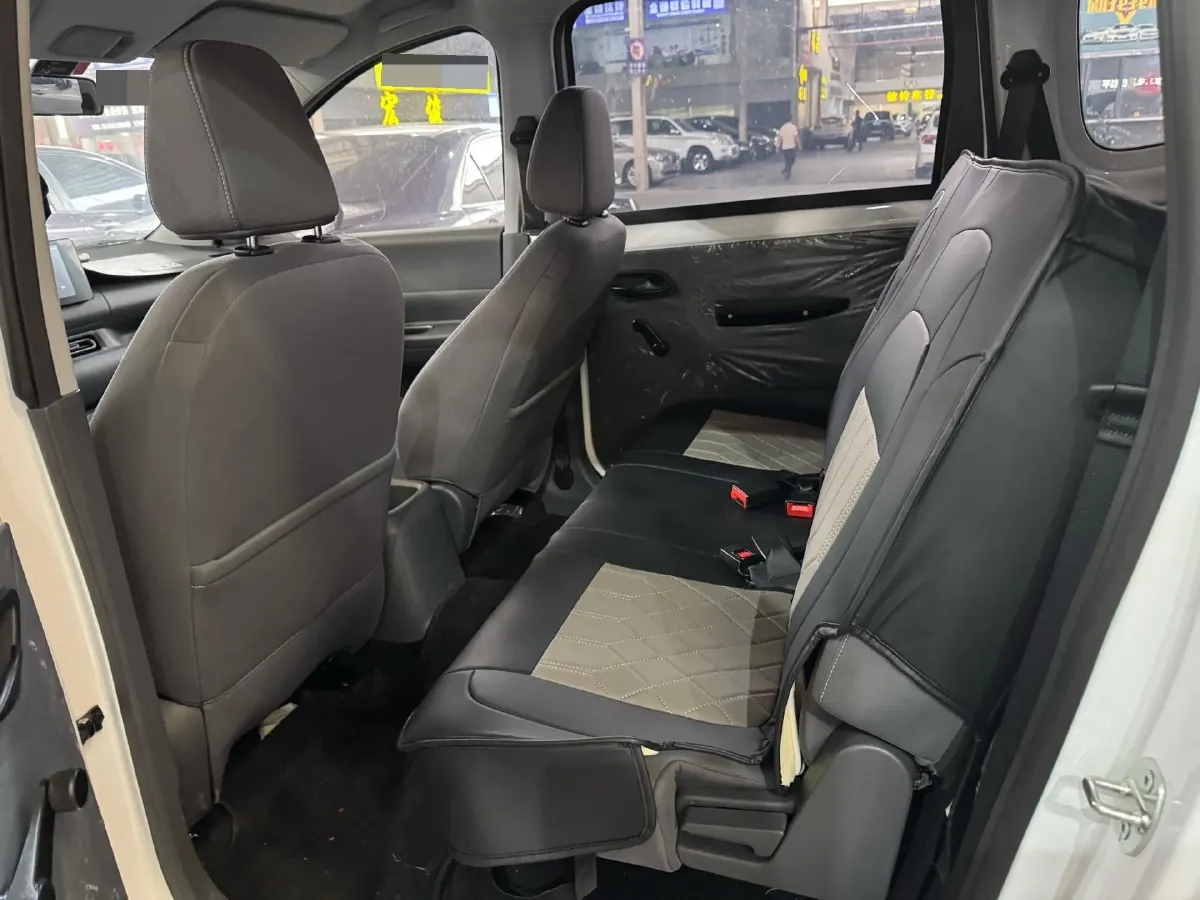 2024 WuLing HongGuang New Energy BEV 32.6KWH,autocango,china used car exporter,china ev exporter,chinese used car exporter,chinese used ev exporter