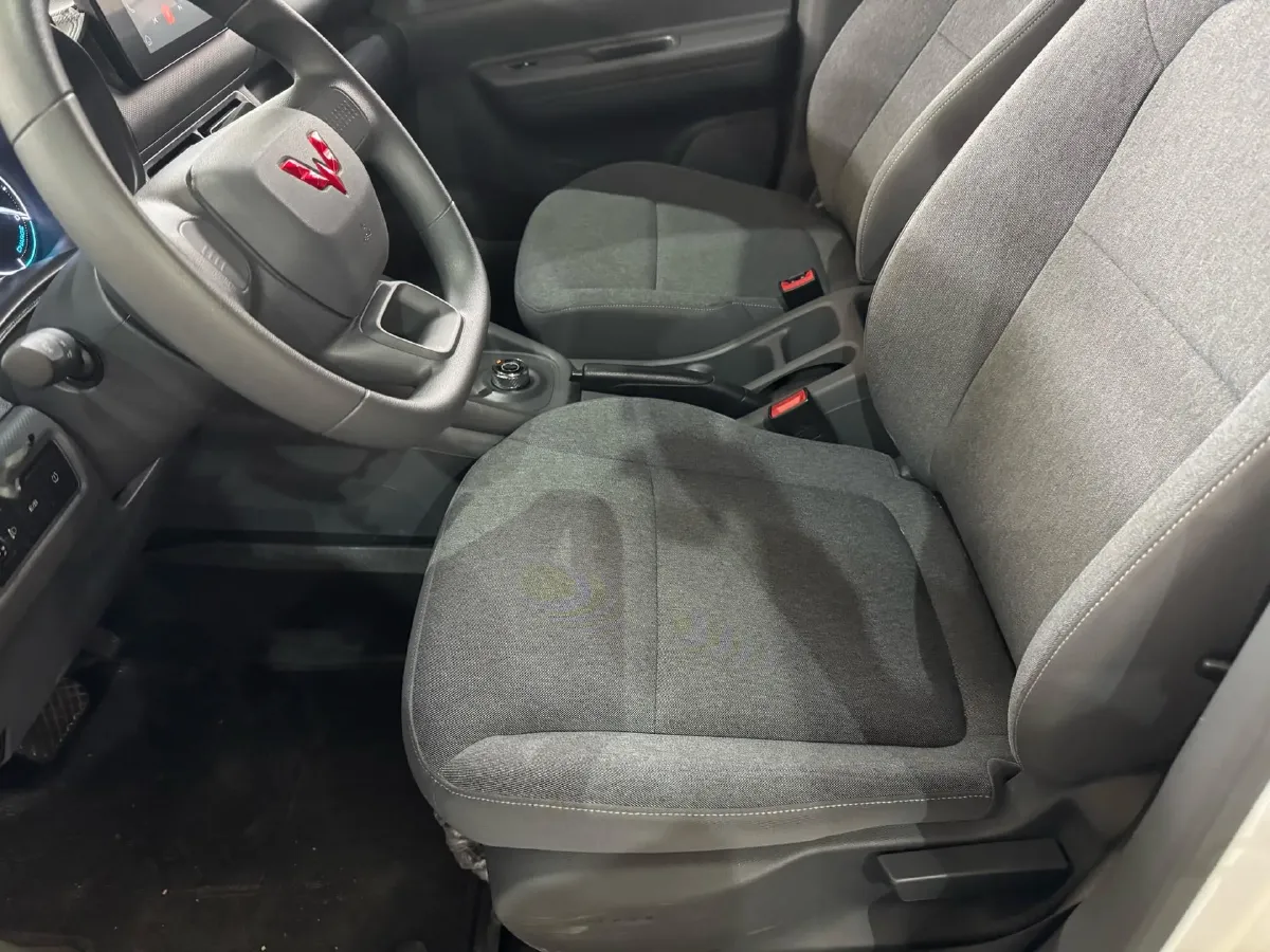 2024 WuLing HongGuang New Energy BEV 32.6KWH,autocango,china used car exporter,china ev exporter,chinese used car exporter,chinese used ev exporter