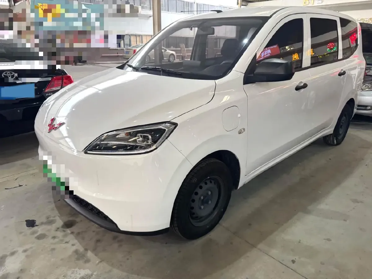 2024 WuLing HongGuang New Energy BEV 32.6KWH,autocango,china used car exporter,china ev exporter,chinese used car exporter,chinese used ev exporter