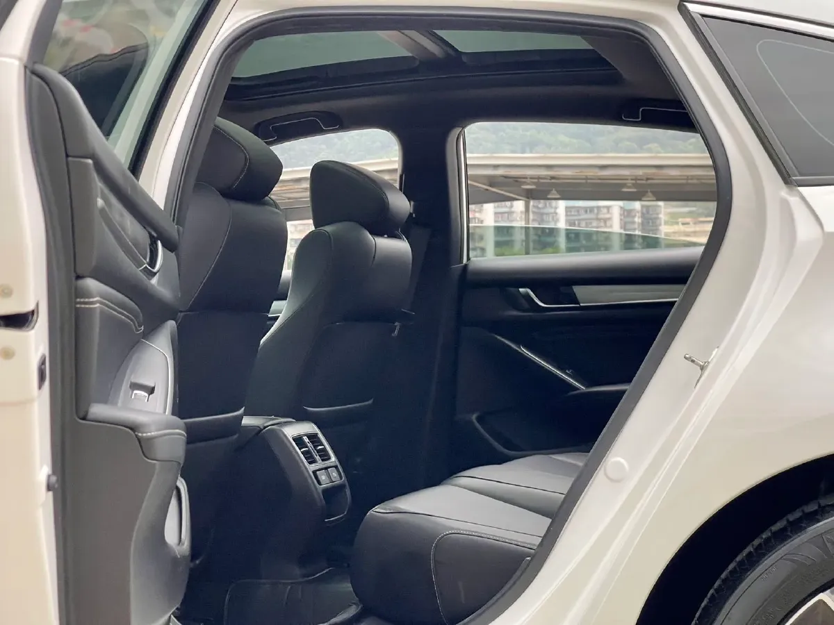 2022 Honda Inspire 1.5T 194HP L4 CVT,autocango,china used car exporter,china ev exporter,chinese used car exporter,chinese used ev exporter