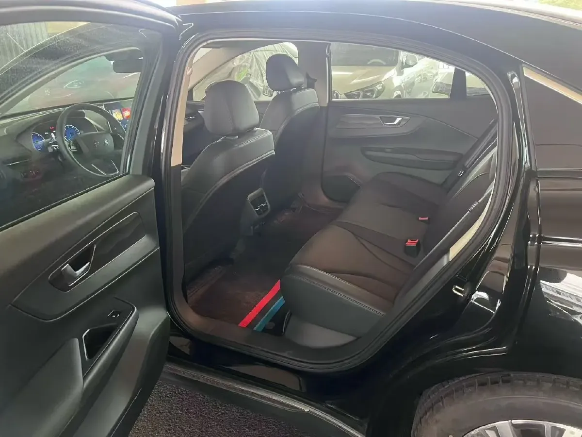 2023 HongQi E-QM5 BEV 74.9KWH,autocango,china used car exporter,china ev exporter,chinese used car exporter,chinese used ev exporter