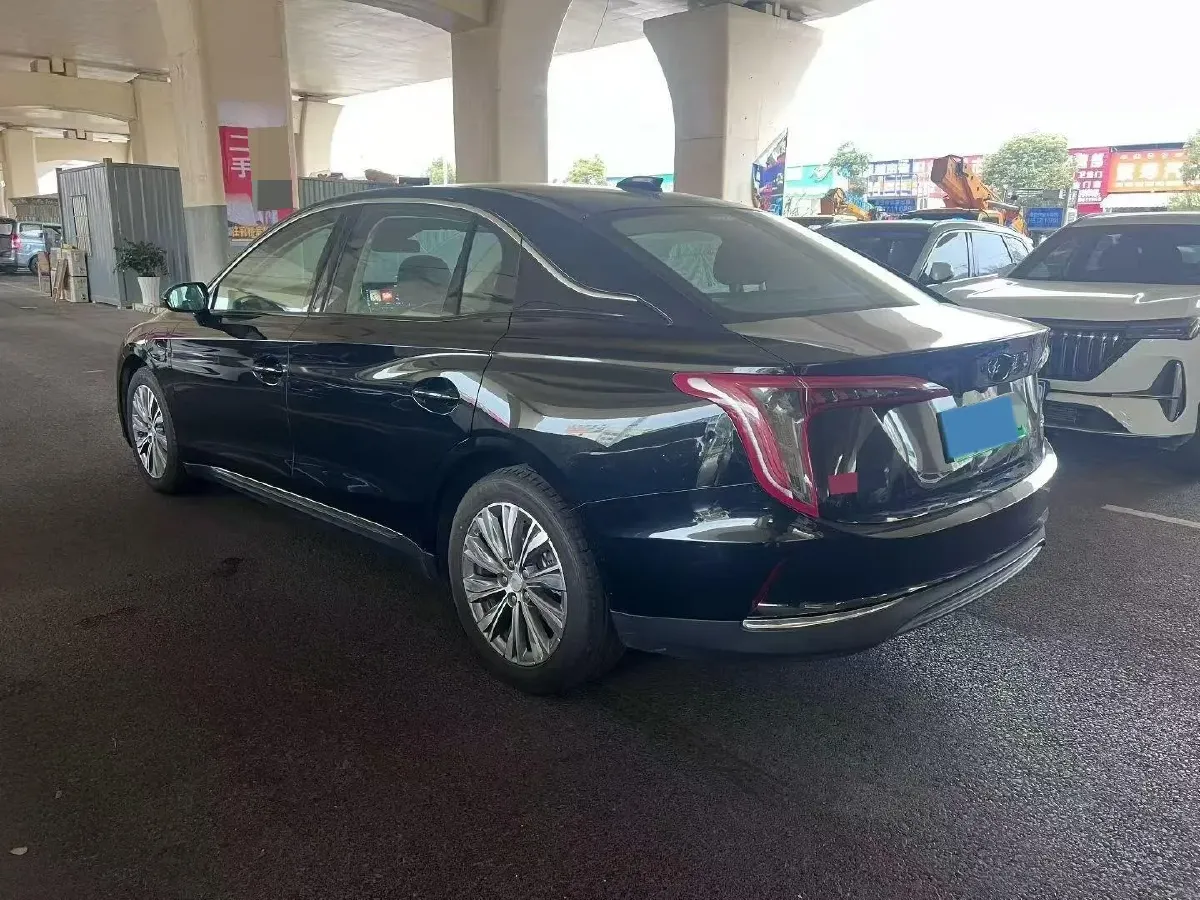 2023 HongQi E-QM5 BEV 74.9KWH,autocango,china used car exporter,china ev exporter,chinese used car exporter,chinese used ev exporter