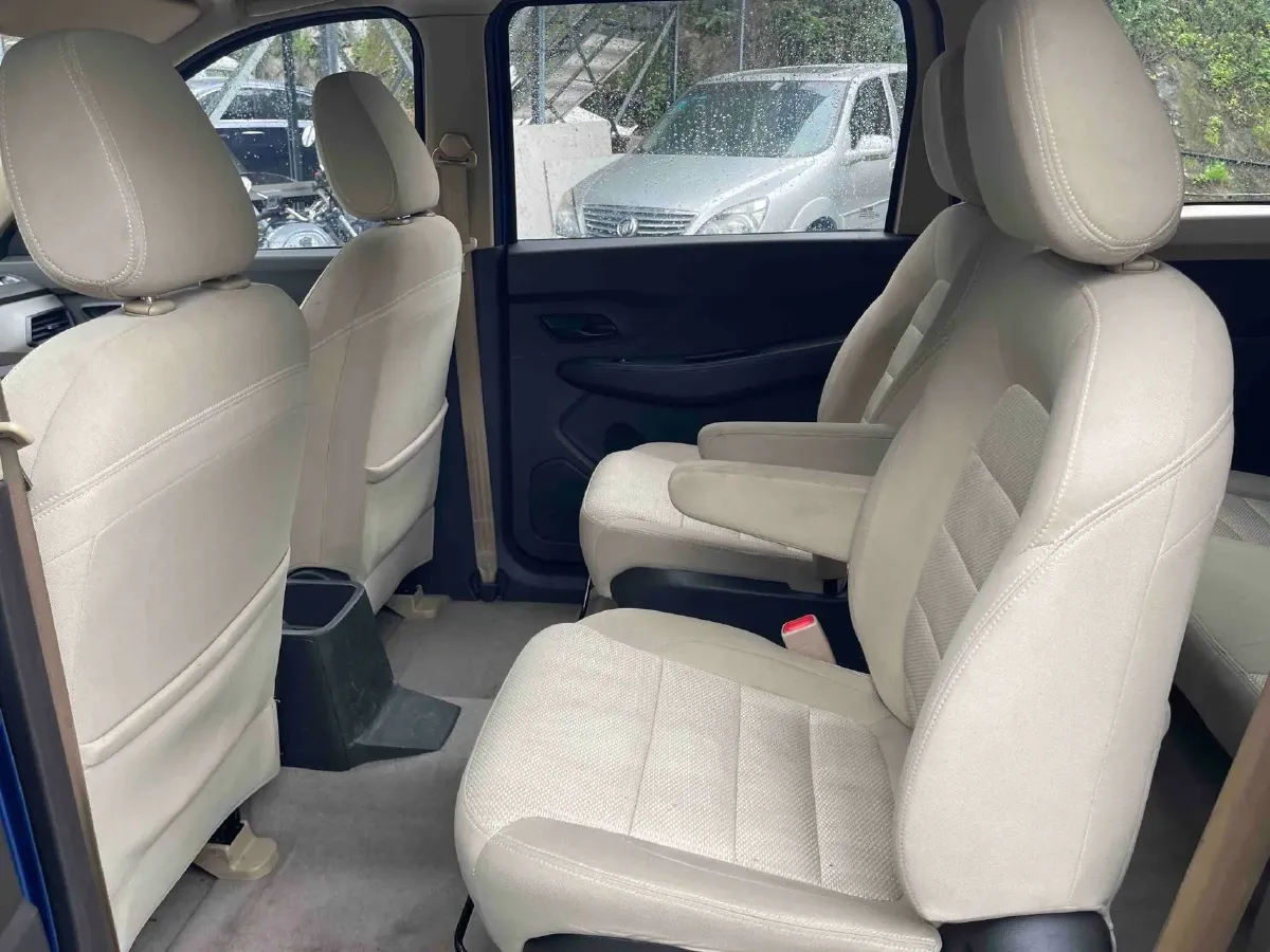 2018 WuLing HongGuang 1.5L 105HP L4 5MT,autocango,china used car exporter,china ev exporter,chinese used car exporter,chinese used ev exporter