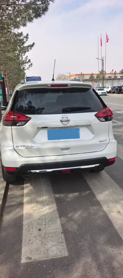 2022 Nissan X-Trail 2.0L 151HP L4 CVT,autocango,china used car exporter,china ev exporter,chinese used car exporter,chinese used ev exporter