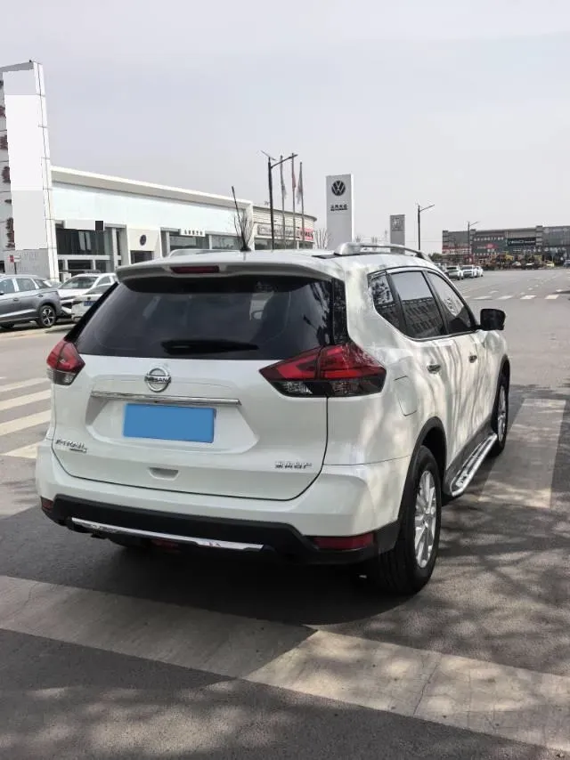 2022 Nissan X-Trail 2.0L 151HP L4 CVT,autocango,china used car exporter,china ev exporter,chinese used car exporter,chinese used ev exporter