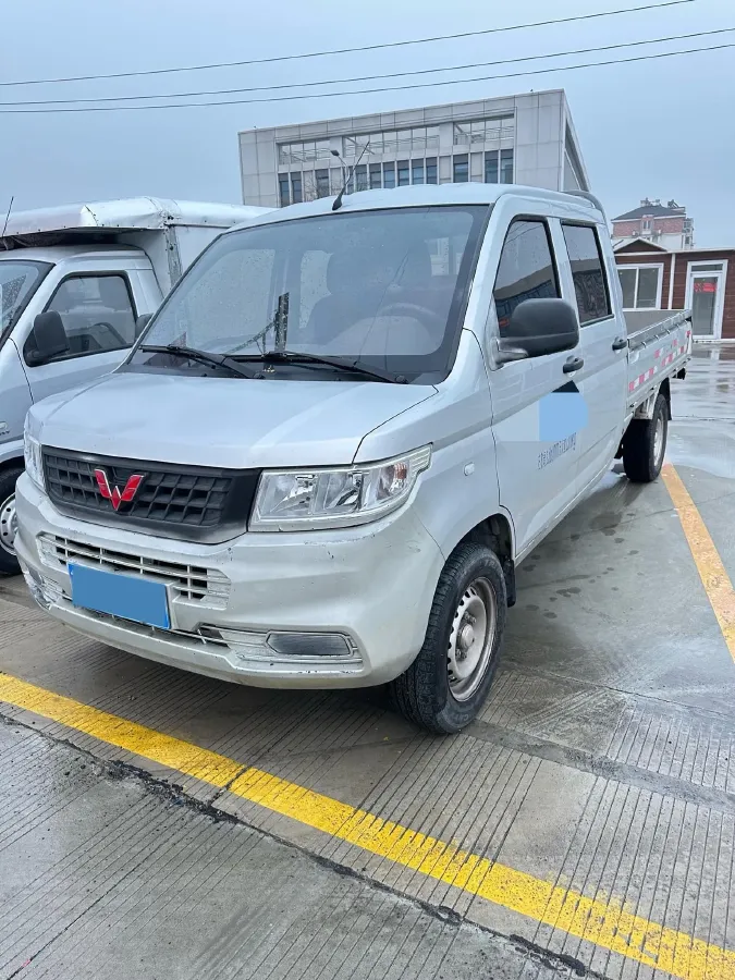 2019 WuLing RongGuang New Truck 1.5L 107HP L4 5MT,autocango,china used car exporter,china ev exporter,chinese used car exporter,chinese used ev exporter