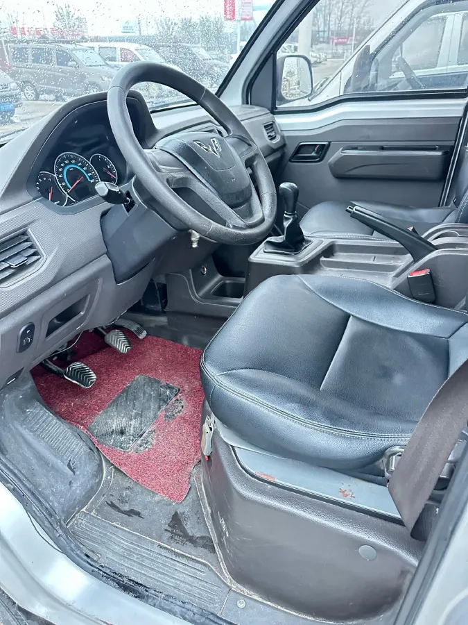 2019 WuLing RongGuang New Truck 1.5L 107HP L4 5MT,autocango,china used car exporter,china ev exporter,chinese used car exporter,chinese used ev exporter