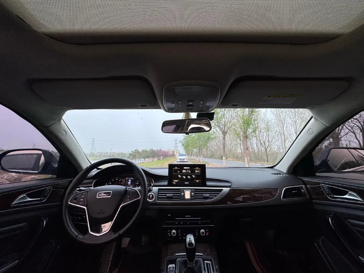 2016 Zotye Z700 1.8T 177HP L4 5MT,autocango,china used car exporter,china ev exporter,chinese used car exporter,chinese used ev exporter