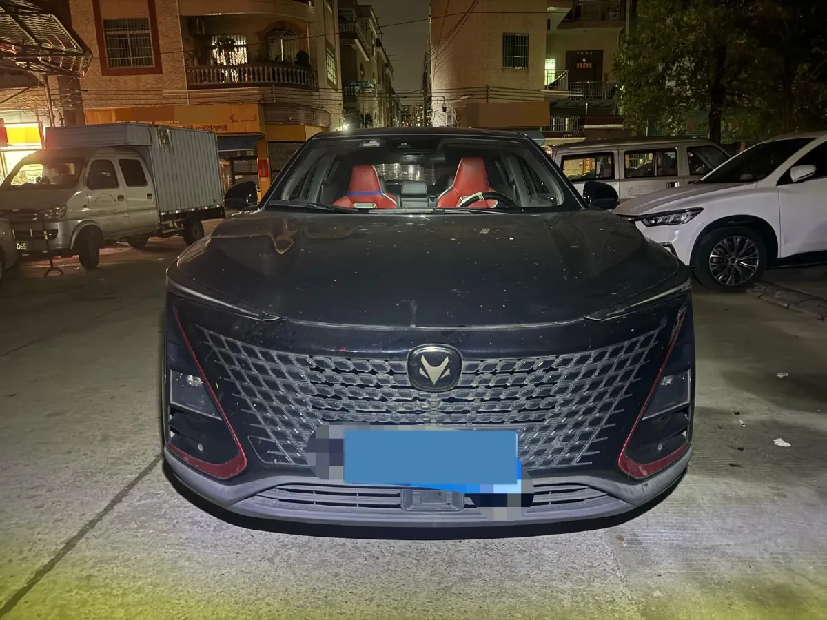 2020 ChangAn UNI-T 1.5T 180HP L4 7DCT,autocango,china used car exporter,china ev exporter,chinese used car exporter,chinese used ev exporter