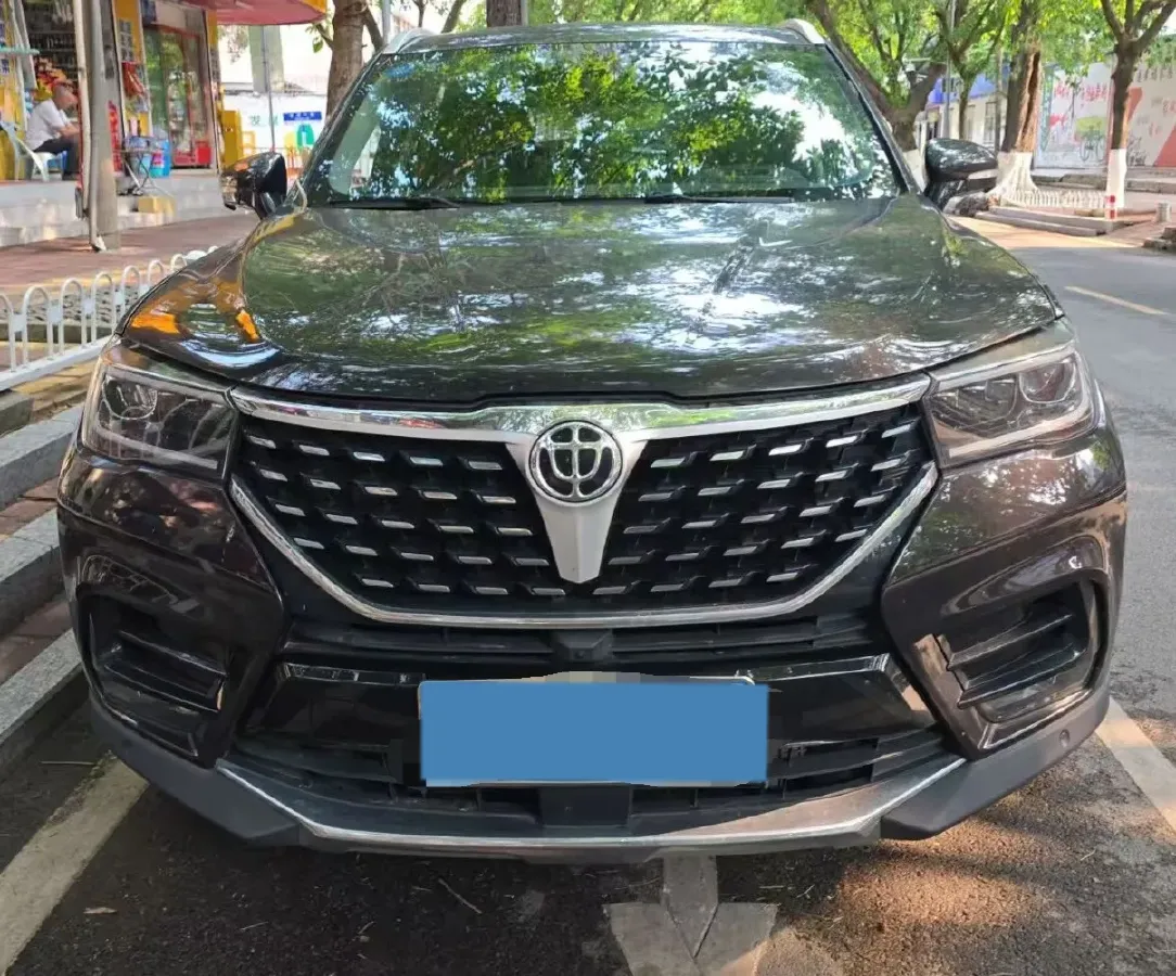 2019 Brilliance Auto V7 1.8T 231HP L4 7DCT,autocango,china used car exporter,china ev exporter,chinese used car exporter,chinese used ev exporter