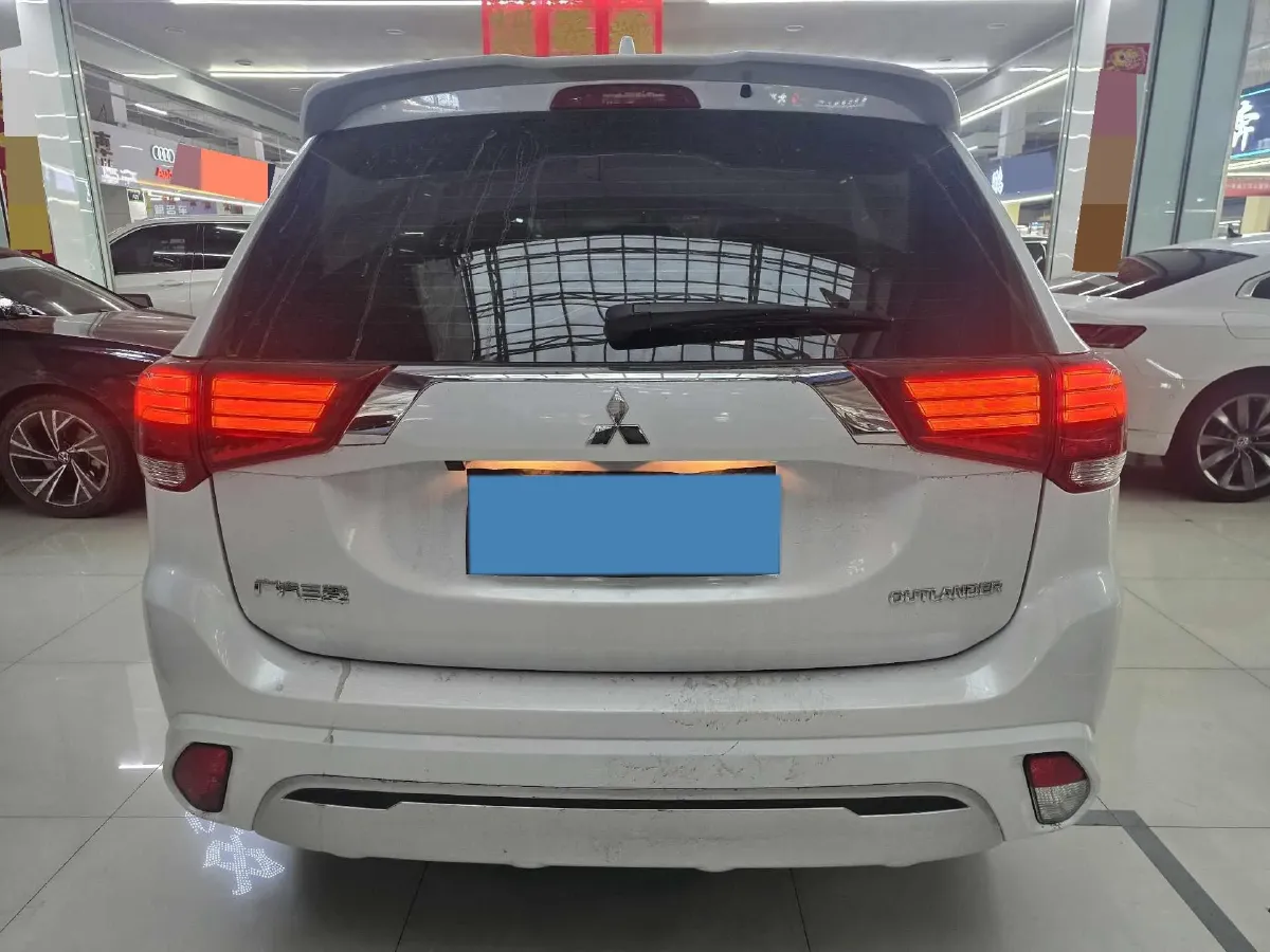 2021 Mitsubishi Outlander 2.0L 166HP L4 CVT,autocango,china used car exporter,china ev exporter,chinese used car exporter,chinese used ev exporter