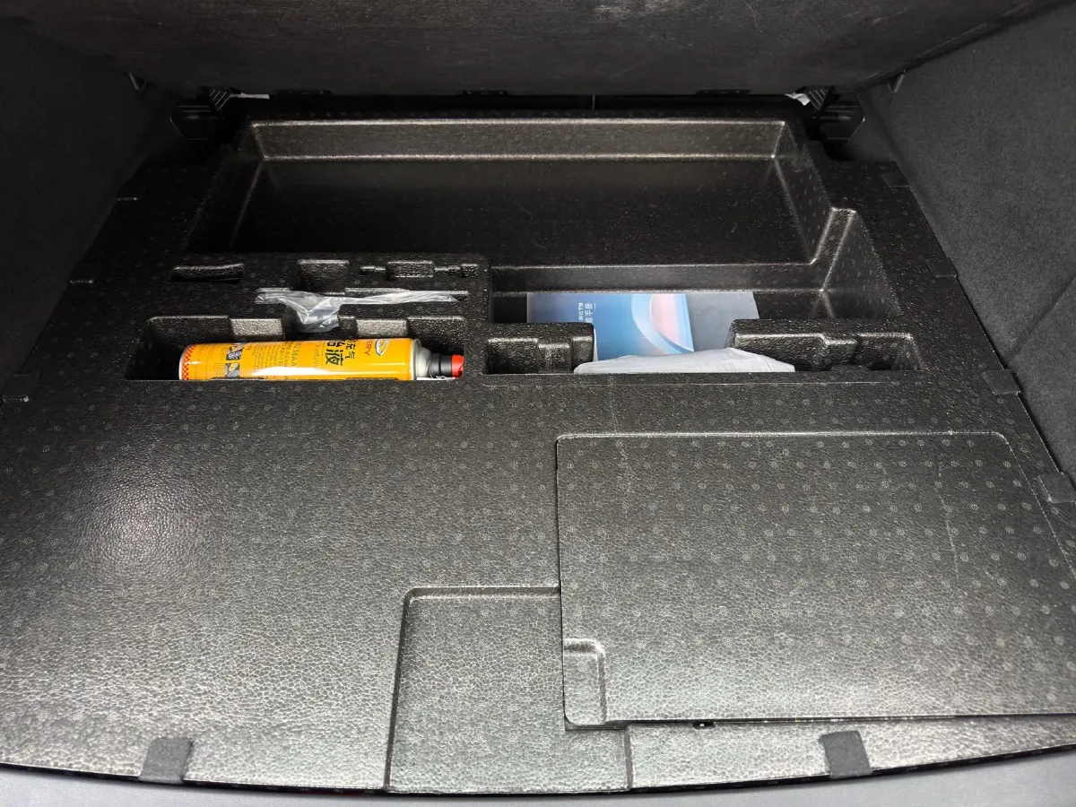 2024 Jetour X90 PRO 2.0T 254HP L4 7DCT,autocango,china used car exporter,china ev exporter,chinese used car exporter,chinese used ev exporter