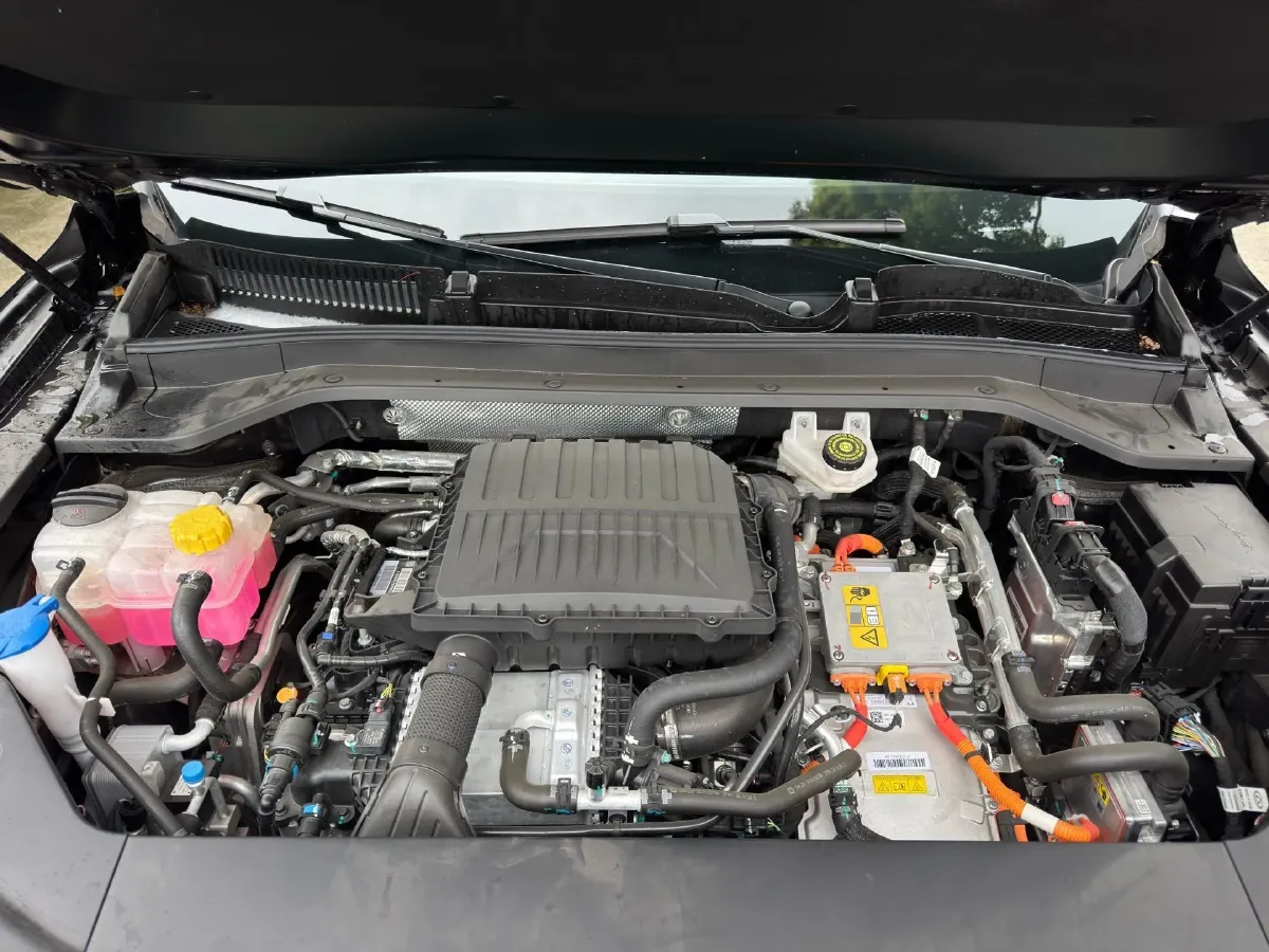 2024 Jetour X90 PRO 2.0T 254HP L4 7DCT,autocango,china used car exporter,china ev exporter,chinese used car exporter,chinese used ev exporter