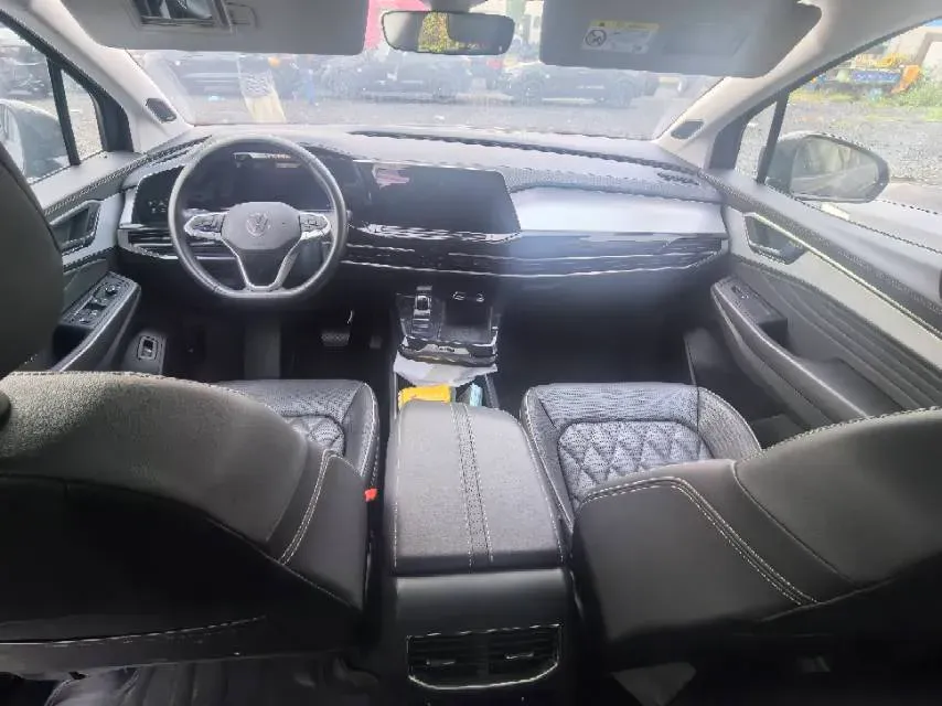 2021 Volkswagen Talagon 2.0T 220HP L4 7DCT,autocango,china used car exporter,china ev exporter,chinese used car exporter,chinese used ev exporter