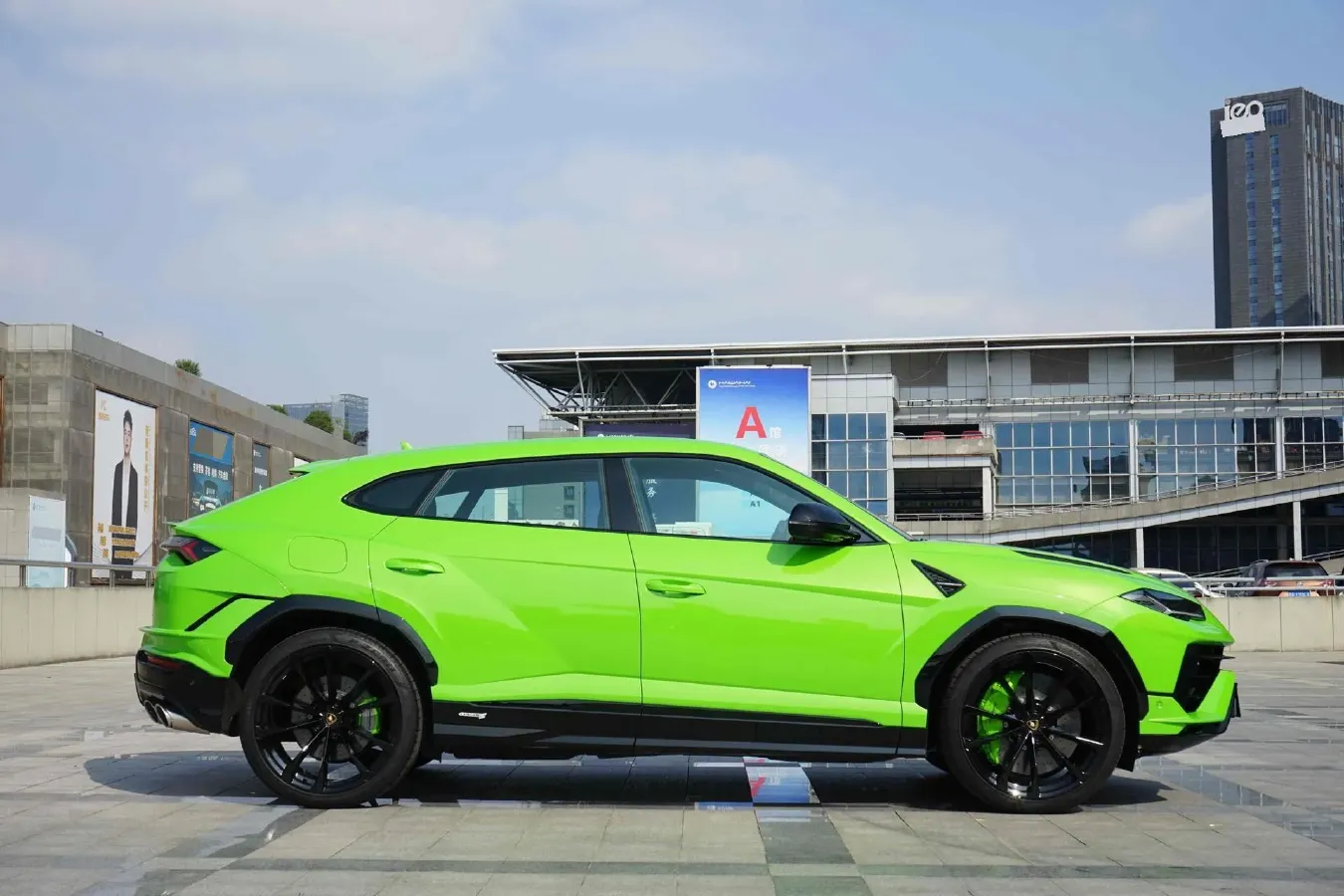 2023 Lamborghini Urus 4.0T 641HP V8 8AT,autocango,china used car exporter,china ev exporter,chinese used car exporter,chinese used ev exporter
