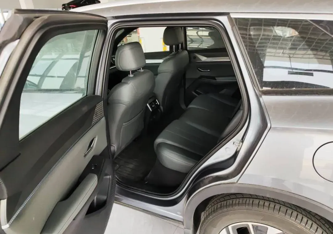 2025 BYD Song Pro 1.5L 101HP L4 E-CVT PHEV 18.3KWH,autocango,china used car exporter,china ev exporter,chinese used car exporter,chinese used ev exporter