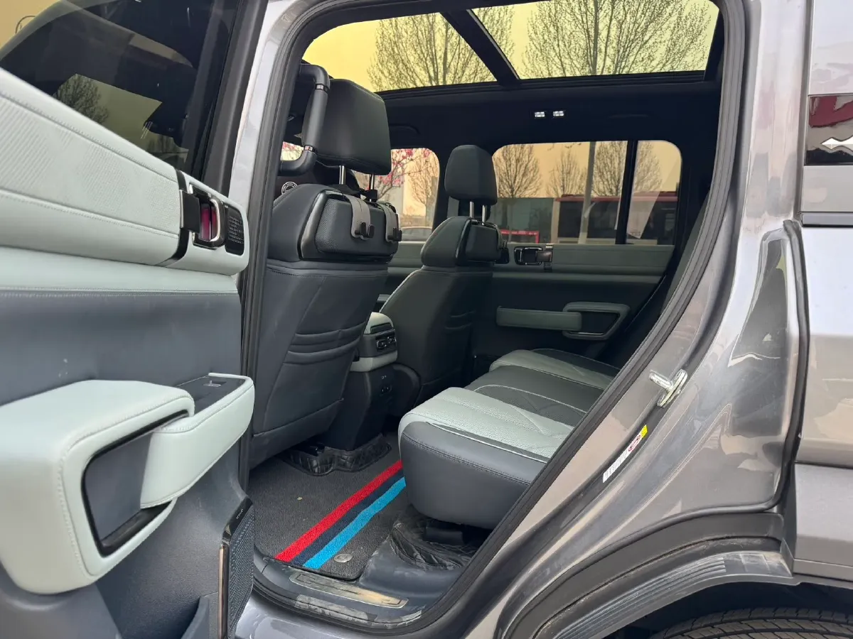 2023 FangChengBao Bao 5 1.5T 194HP L4 E-CVT PHEV 31.8KWH,autocango,china used car exporter,china ev exporter,chinese used car exporter,chinese used ev exporter