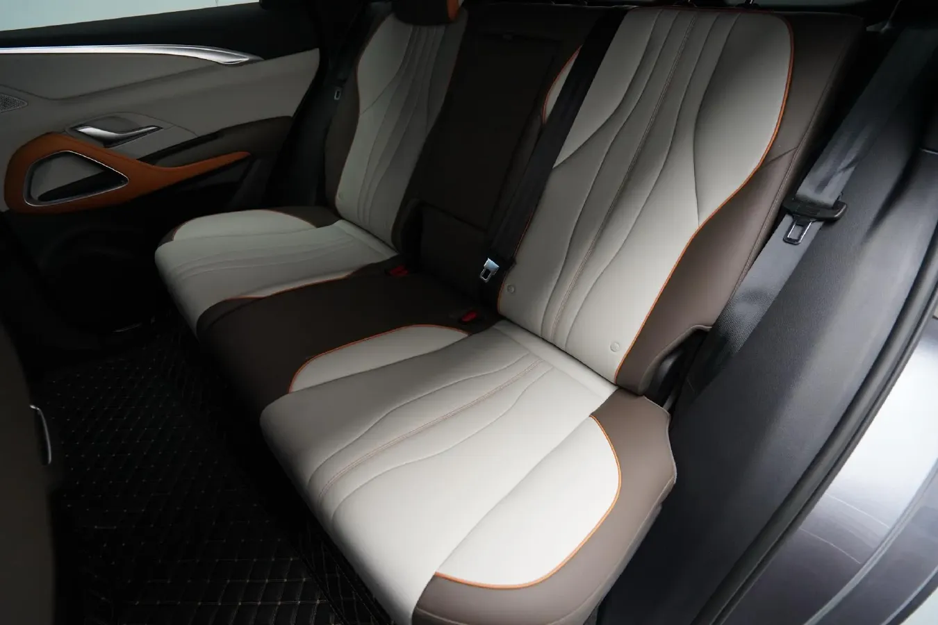 2024 BYD Song Pro 1.5L 110HP L4 E-CVT PHEV 12.9KWH,autocango,china used car exporter,china ev exporter,chinese used car exporter,chinese used ev exporter