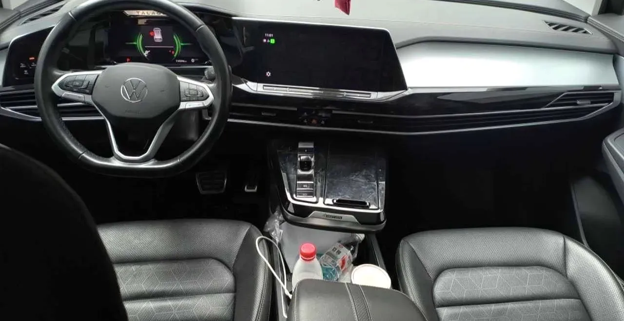 2022 Volkswagen Talagon 2.0T 220HP L4 7DCT,autocango,china used car exporter,china ev exporter,chinese used car exporter,chinese used ev exporter