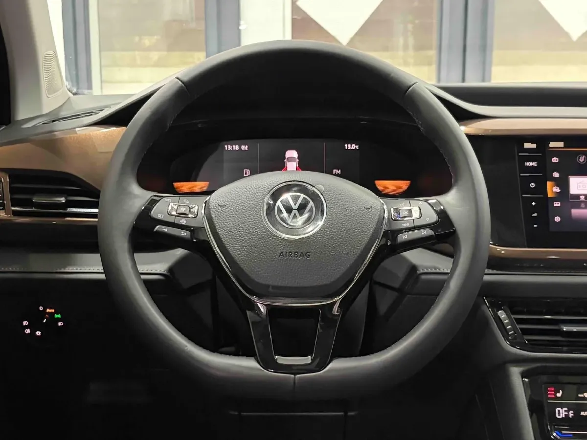 2022 MAXUS XinTu V90 2.0T 150HP L4 6AT,autocango,china used car exporter,china ev exporter,chinese used car exporter,chinese used ev exporter