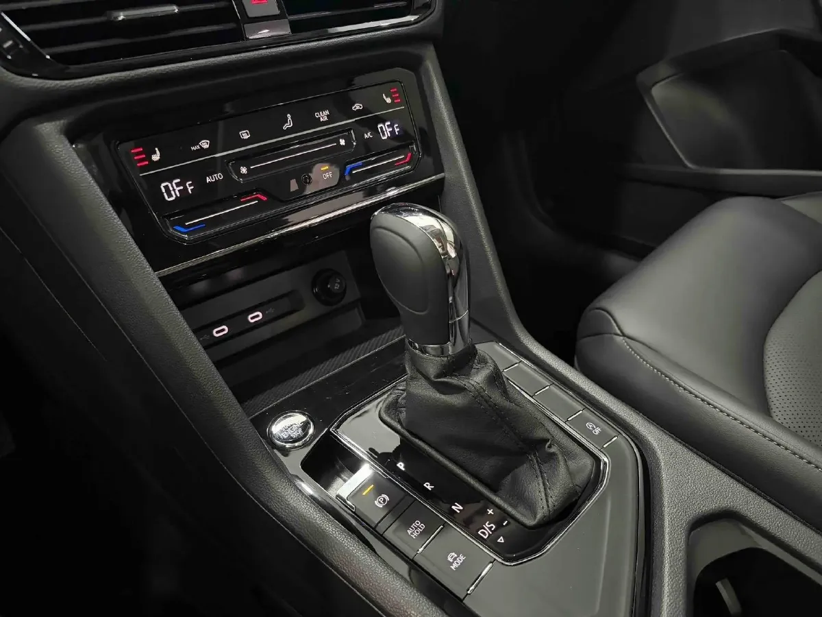 2022 MAXUS XinTu V90 2.0T 150HP L4 6AT,autocango,china used car exporter,china ev exporter,chinese used car exporter,chinese used ev exporter