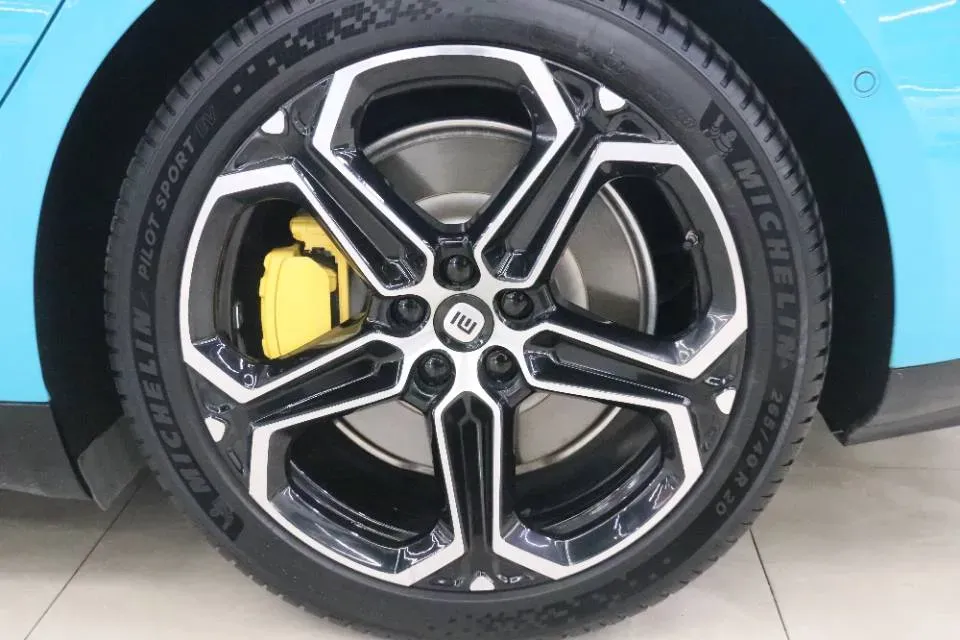 2024 MI SU7 BEV 101KWH,autocango,china used car exporter,china ev exporter,chinese used car exporter,chinese used ev exporter