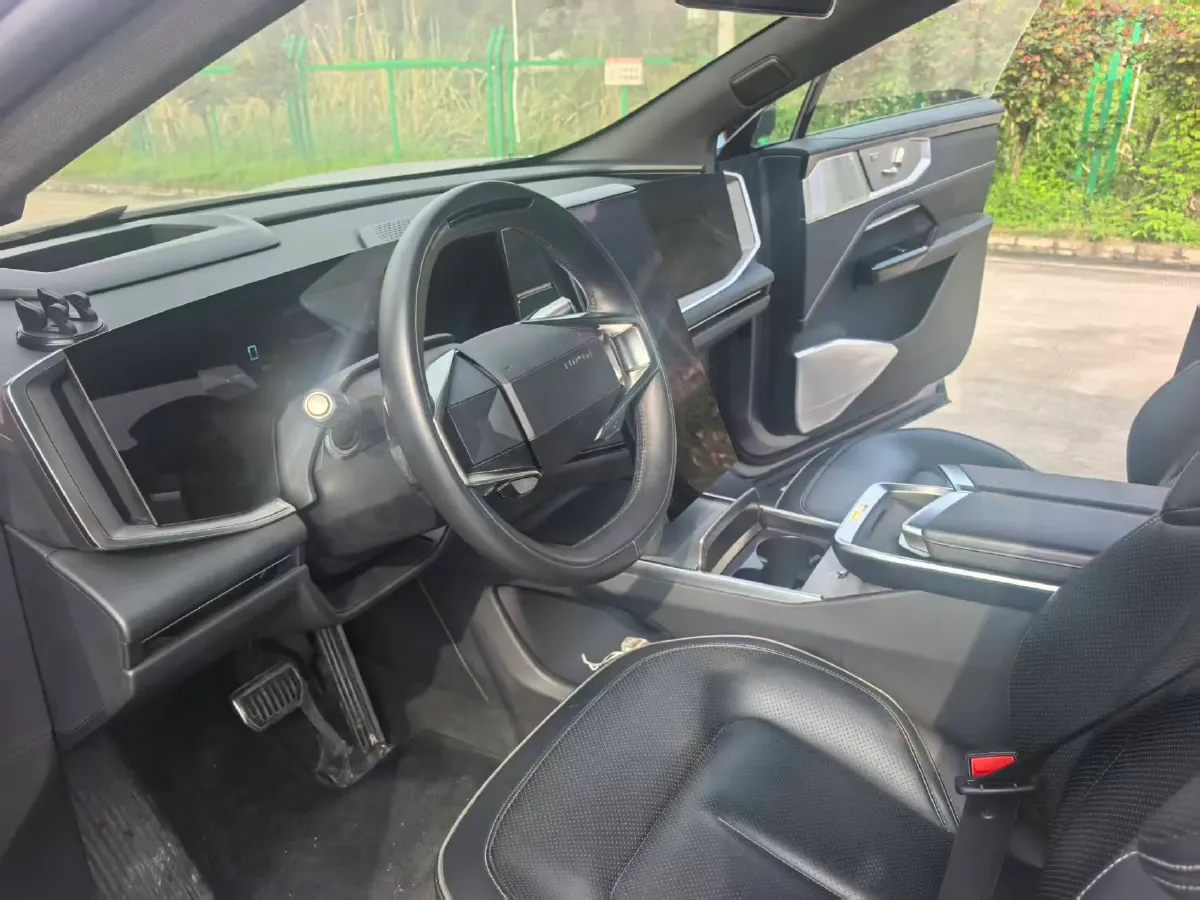 2023 HiPhi Y BEV 76.6KWH,autocango,china used car exporter,china ev exporter,chinese used car exporter,chinese used ev exporter