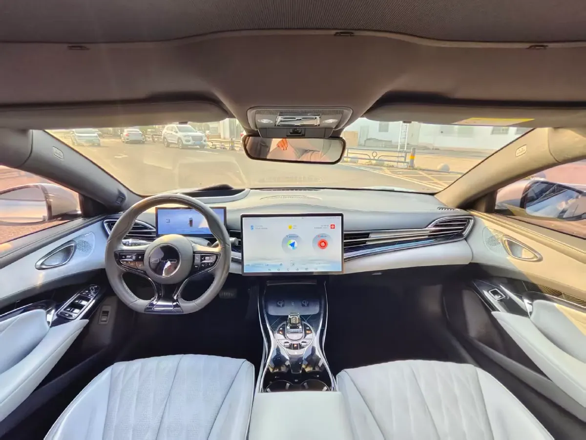 2022 AITO AITO M5 Range Extended 125HP REEV 40KWH,autocango,china used car exporter,china ev exporter,chinese used car exporter,chinese used ev exporter