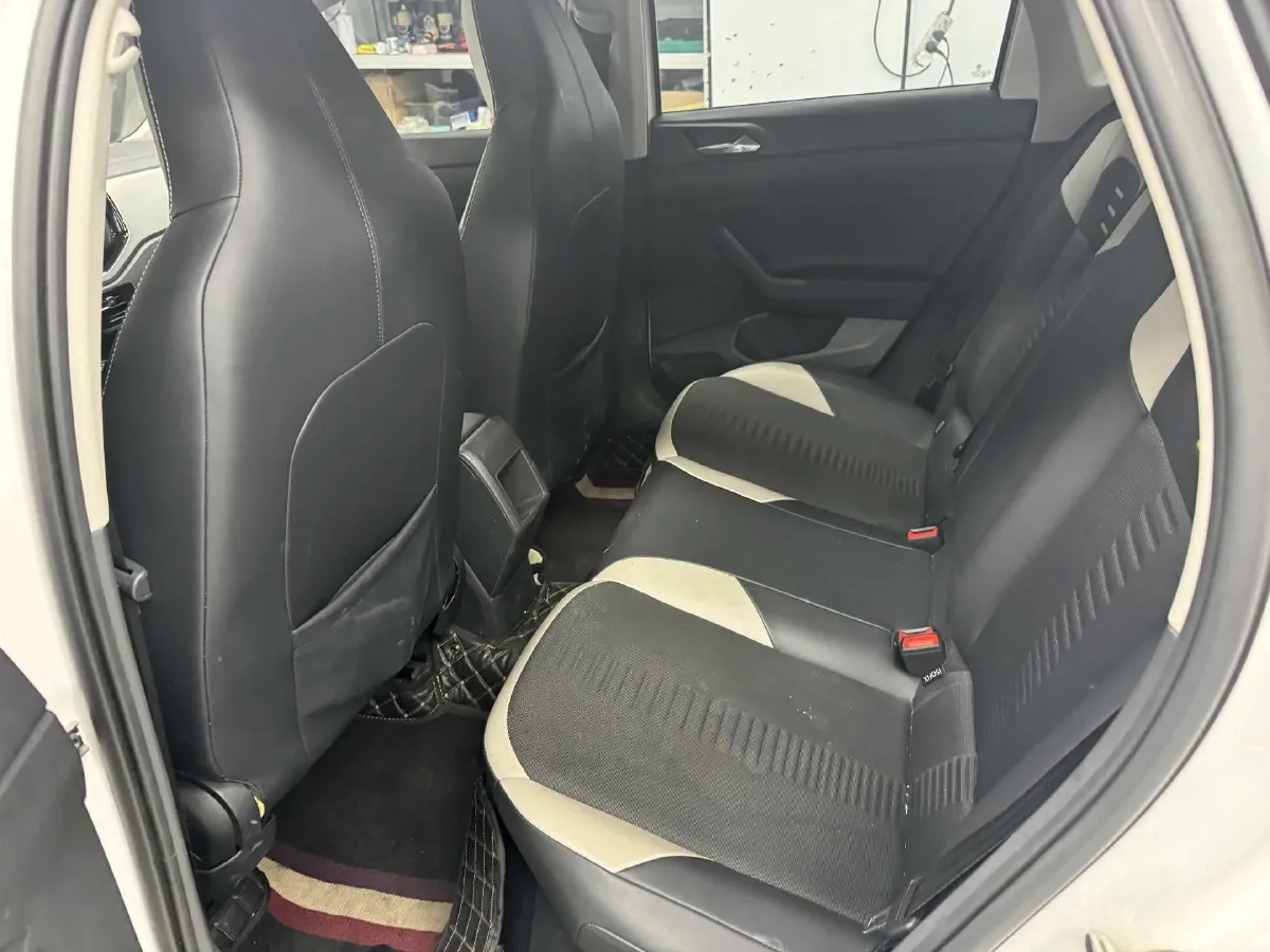 2021 Haval H6 1.5T 169HP L4 7DCT,autocango,china used car exporter,china ev exporter,chinese used car exporter,chinese used ev exporter