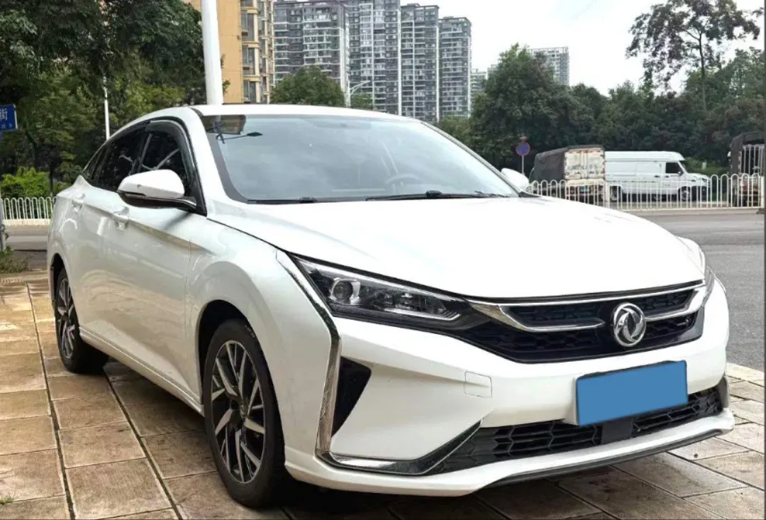 2020 DongFeng Aeolus YiXuan 1.5T 150HP L4 6DCT,autocango,china used car exporter,china ev exporter,chinese used car exporter,chinese used ev exporter