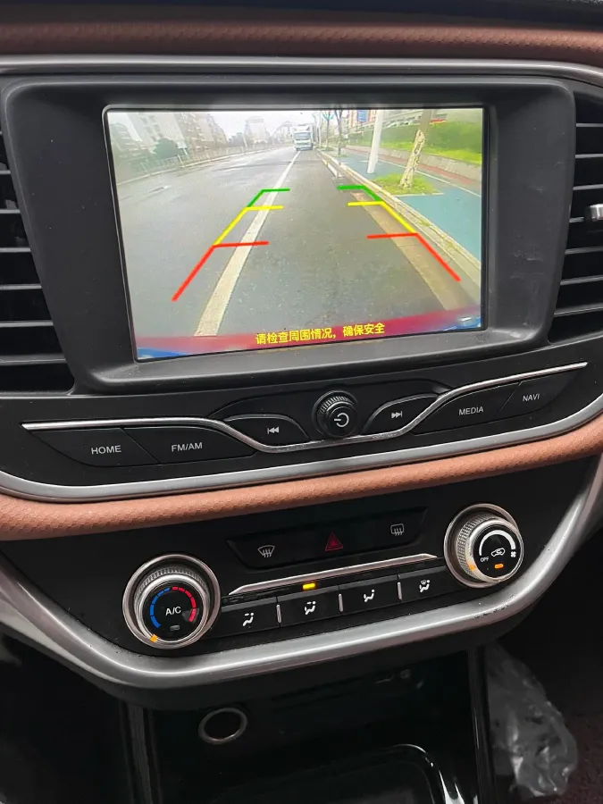 2017 Landwind X2 1.6L 125HP L4 5MT,autocango,china used car exporter,china ev exporter,chinese used car exporter,chinese used ev exporter