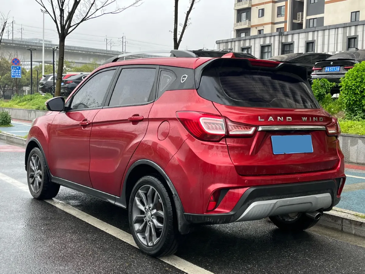 2017 Landwind X2 1.6L 125HP L4 5MT,autocango,china used car exporter,china ev exporter,chinese used car exporter,chinese used ev exporter