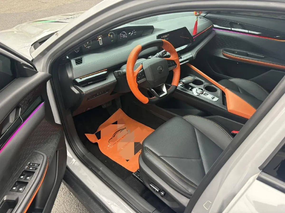 2023 ChangAn UNI-V iDD 1.5T 170HP L4 6TCT PHEV 18.4KWH,autocango,china used car exporter,china ev exporter,chinese used car exporter,chinese used ev exporter