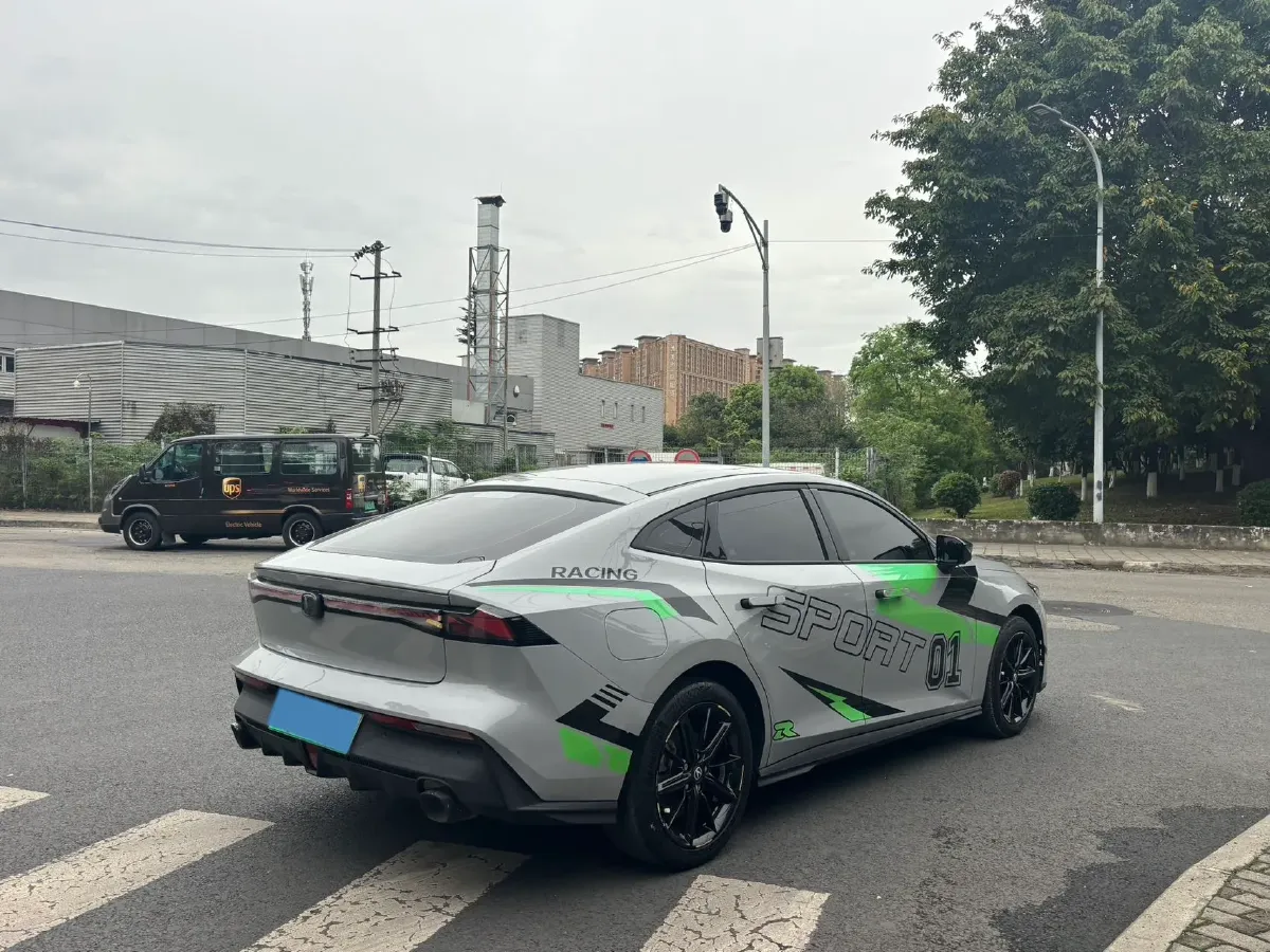 2023 ChangAn UNI-V iDD 1.5T 170HP L4 6TCT PHEV 18.4KWH,autocango,china used car exporter,china ev exporter,chinese used car exporter,chinese used ev exporter