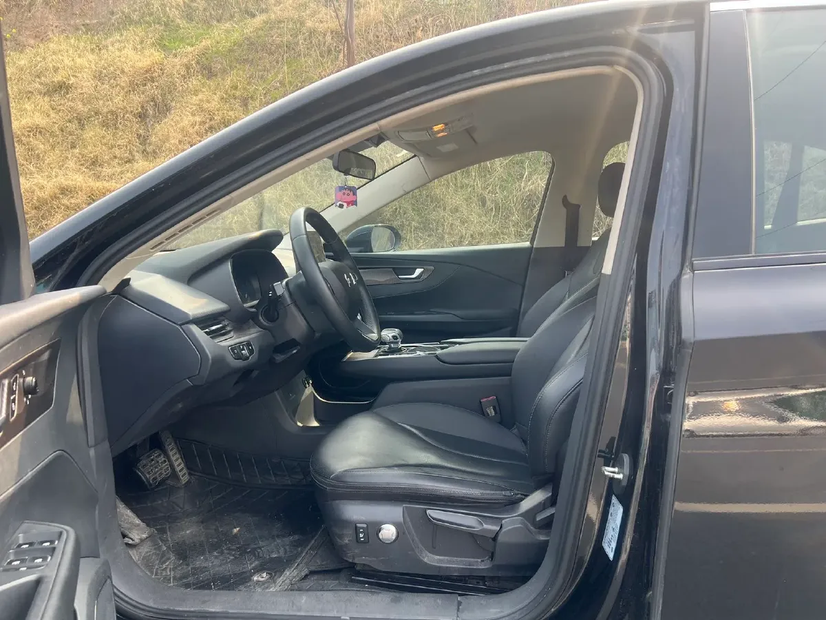 2021 HongQi E-QM5 BEV 54KWH,autocango,china used car exporter,china ev exporter,chinese used car exporter,chinese used ev exporter