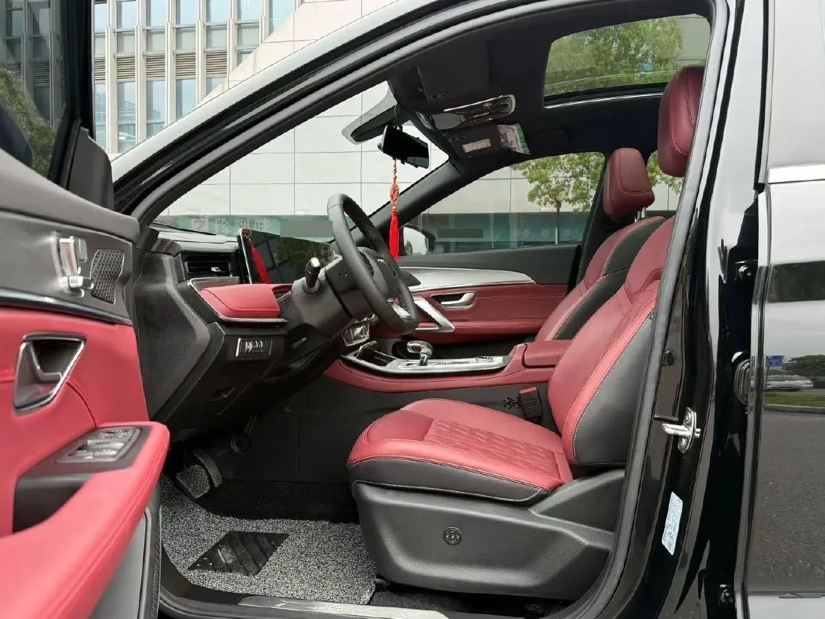 2024 Jetour X70 Plus 1.5T 156HP L4 6DCT,autocango,china used car exporter,china ev exporter,chinese used car exporter,chinese used ev exporter