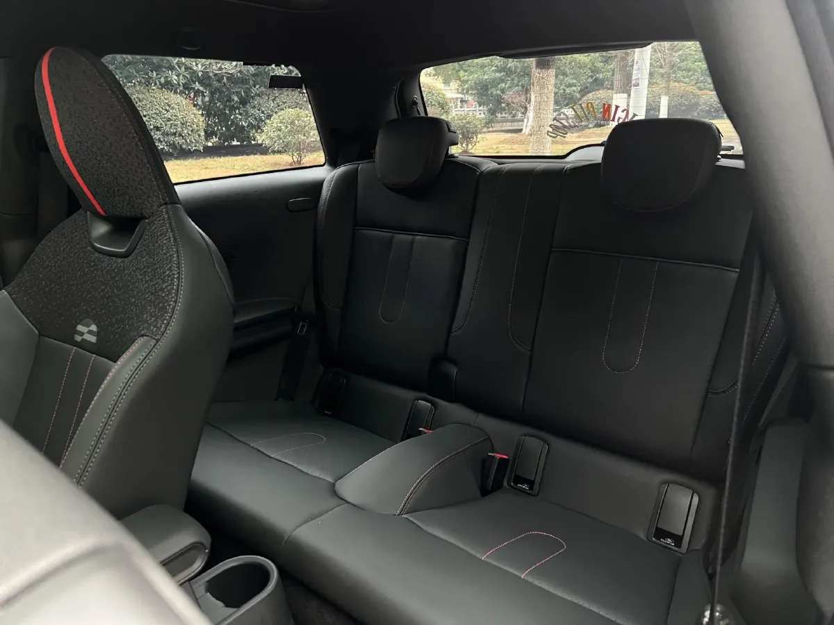 2025 MINI JCW 2.0T 231HP L4 7DCT,autocango,china used car exporter,china ev exporter,chinese used car exporter,chinese used ev exporter