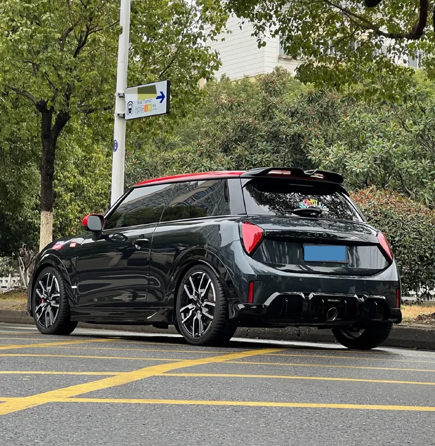 2025 MINI JCW 2.0T 231HP L4 7DCT,autocango,china used car exporter,china ev exporter,chinese used car exporter,chinese used ev exporter