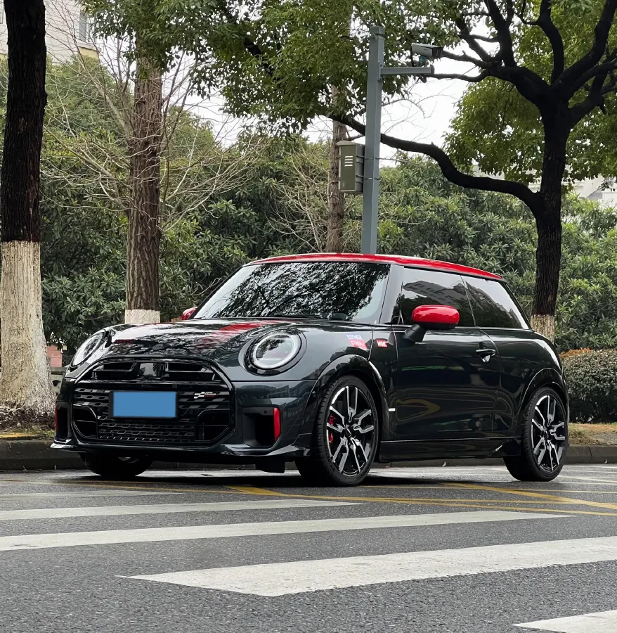 2025 MINI JCW 2.0T 231HP L4 7DCT,autocango,china used car exporter,china ev exporter,chinese used car exporter,chinese used ev exporter