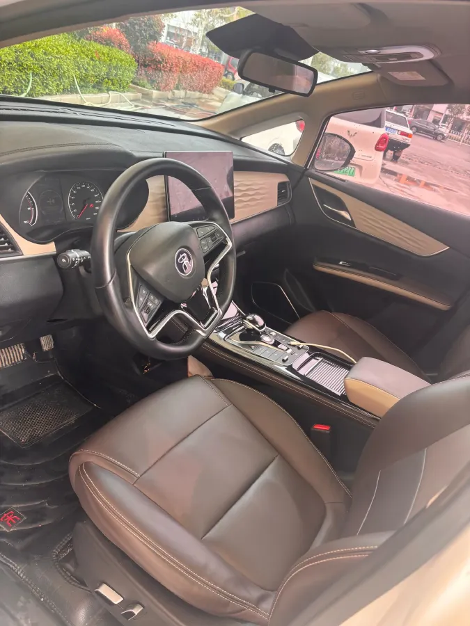 2022 Exceed LXC-DM 1.5T 156HP L4 3DHT PHEV 19.27KWH,autocango,china used car exporter,china ev exporter,chinese used car exporter,chinese used ev exporter