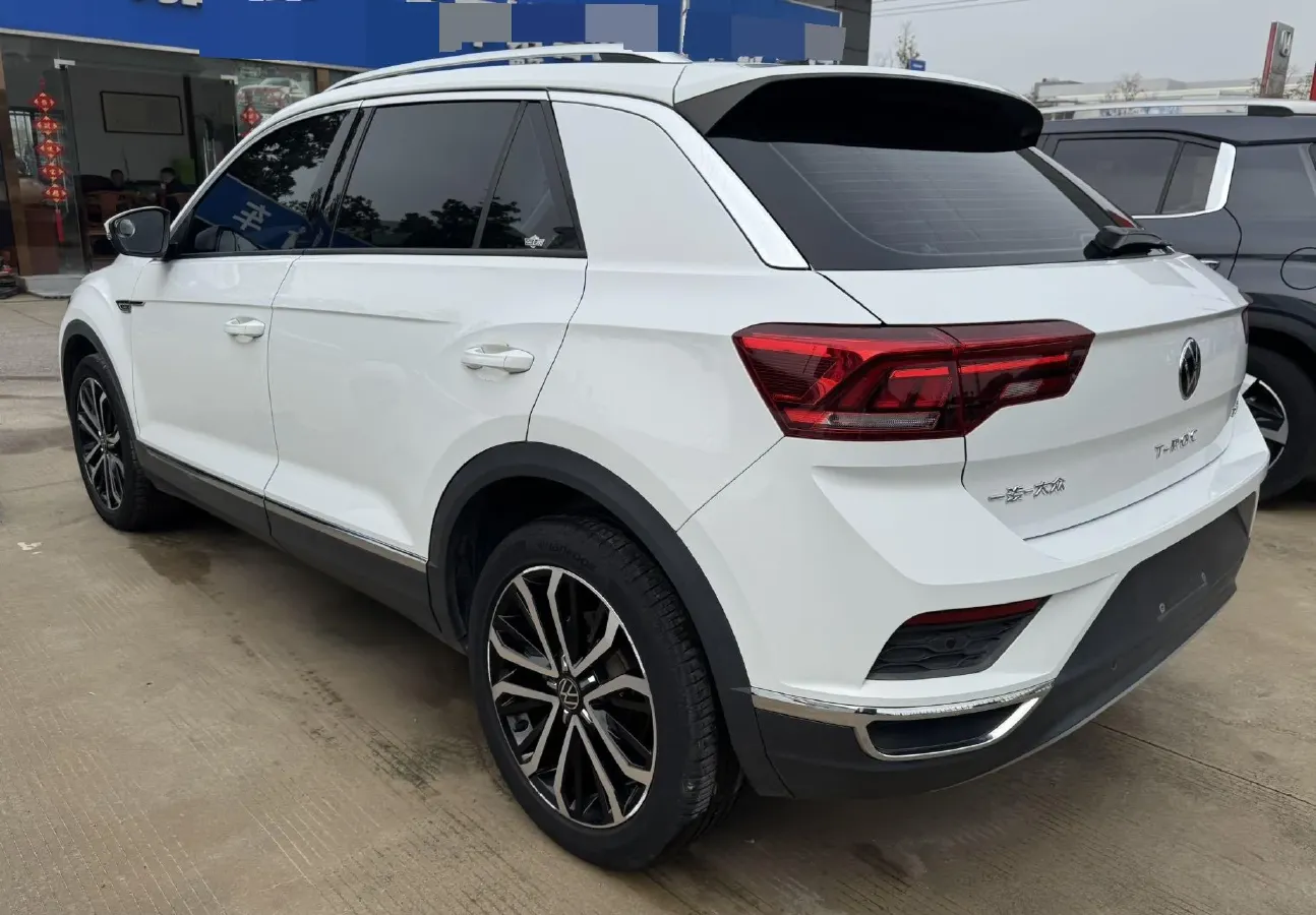 2022 Volkswagen T-Roc 1.4T 150HP L4 7DCT,autocango,china used car exporter,china ev exporter,chinese used car exporter,chinese used ev exporter