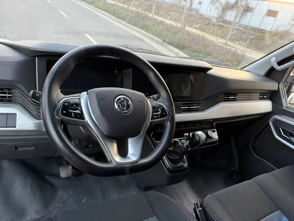 2023 Ford Transit 2.0T 220HP L4 5MT,autocango,china used car exporter,china ev exporter,chinese used car exporter,chinese used ev exporter