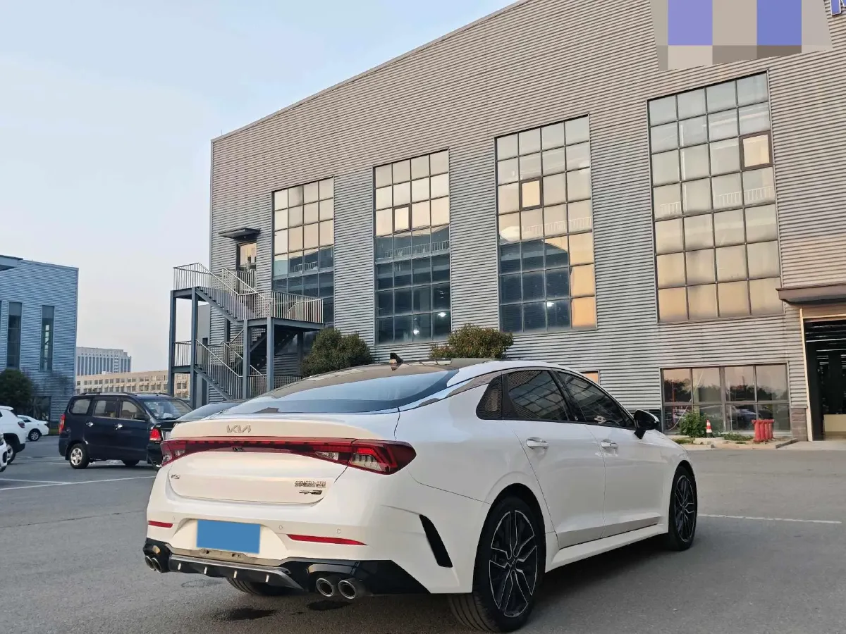2021 Toyota Camry 2.0L 178HP L4 CVT,autocango,china used car exporter,china ev exporter,chinese used car exporter,chinese used ev exporter