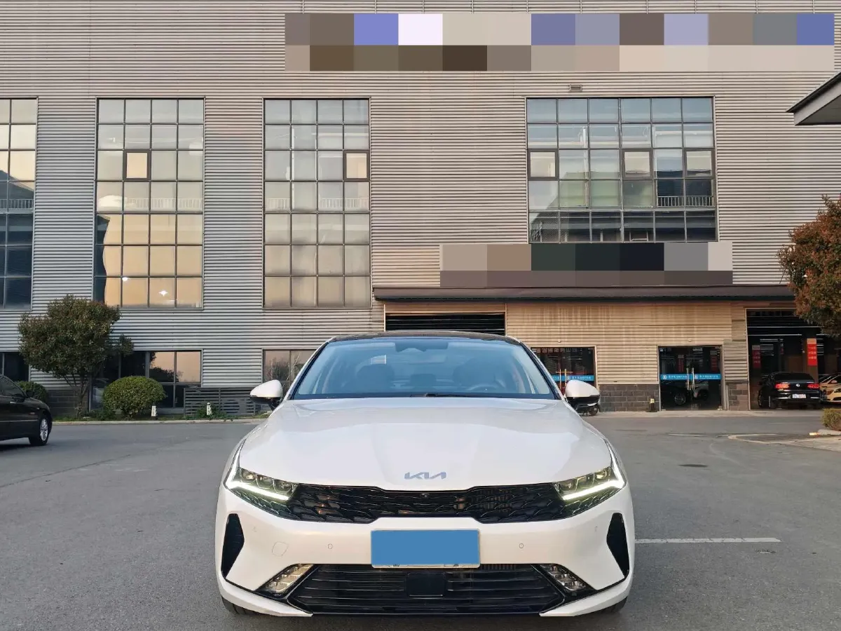 2021 Toyota Camry 2.0L 178HP L4 CVT,autocango,china used car exporter,china ev exporter,chinese used car exporter,chinese used ev exporter