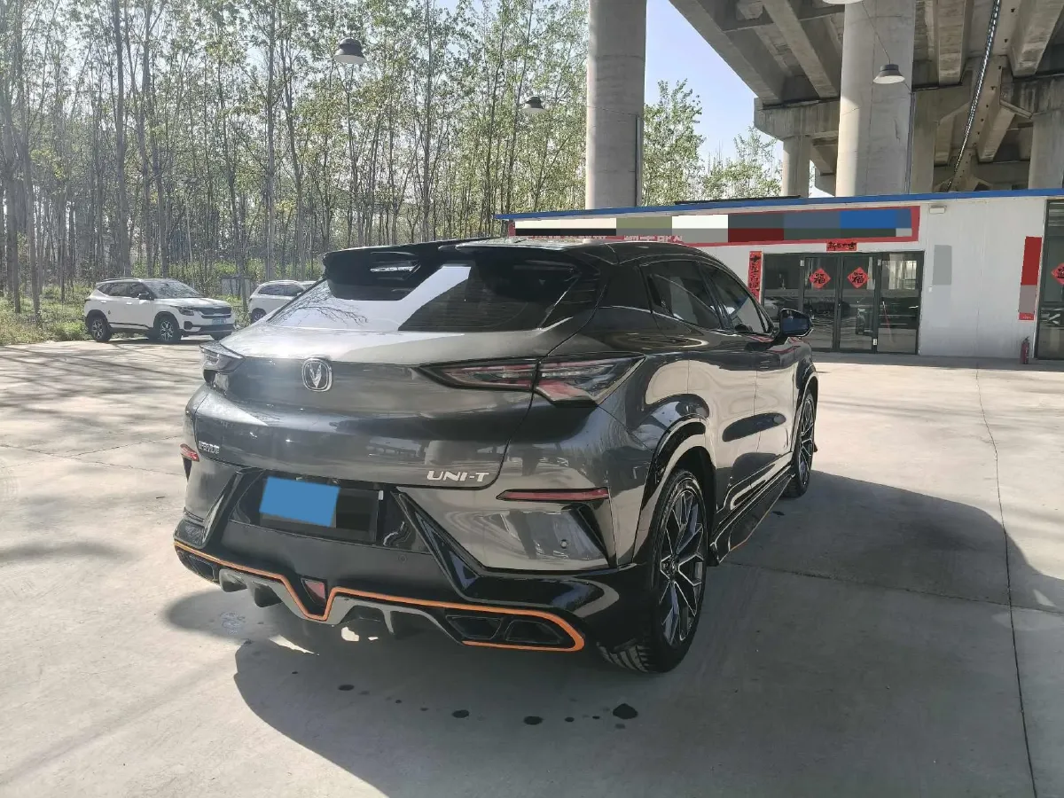 2022 ChangAn UNI-T 1.5T 188HP L4 7DCT,autocango,china used car exporter,china ev exporter,chinese used car exporter,chinese used ev exporter
