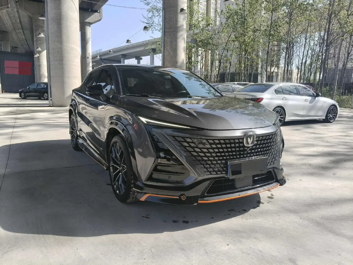 2022 ChangAn UNI-T 1.5T 188HP L4 7DCT,autocango,china used car exporter,china ev exporter,chinese used car exporter,chinese used ev exporter