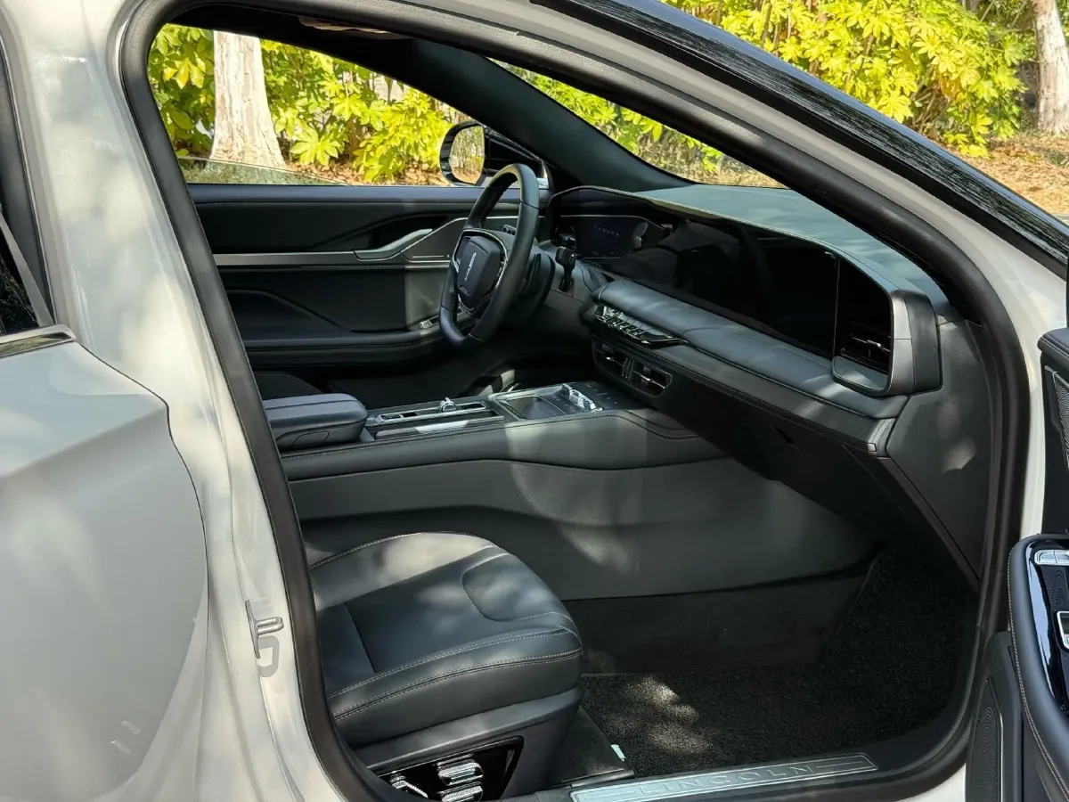 2022 Lincoln Z 2.0T 246HP L4 8AT,autocango,china used car exporter,china ev exporter,chinese used car exporter,chinese used ev exporter