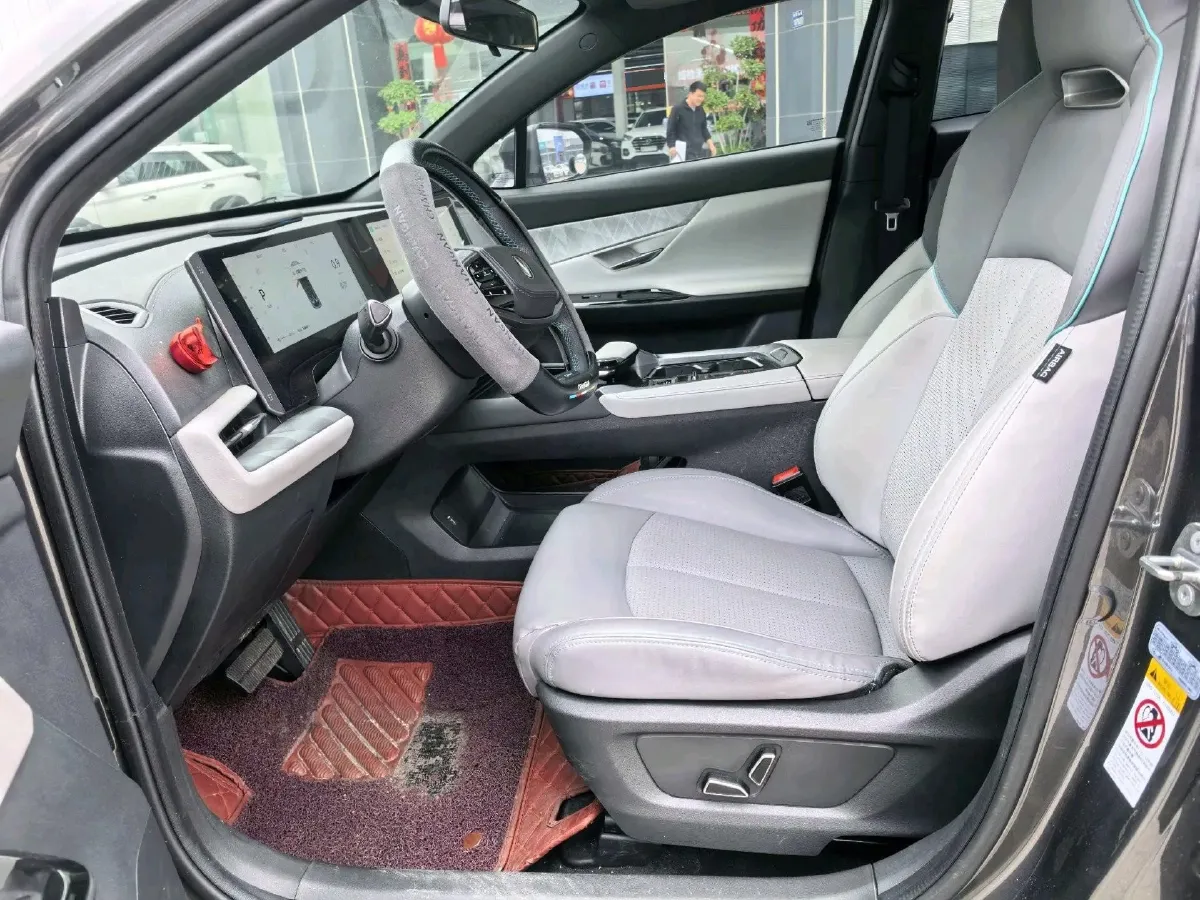 2023 ChangAn UNI-T 1.5T 188HP L4 7DCT,autocango,china used car exporter,china ev exporter,chinese used car exporter,chinese used ev exporter