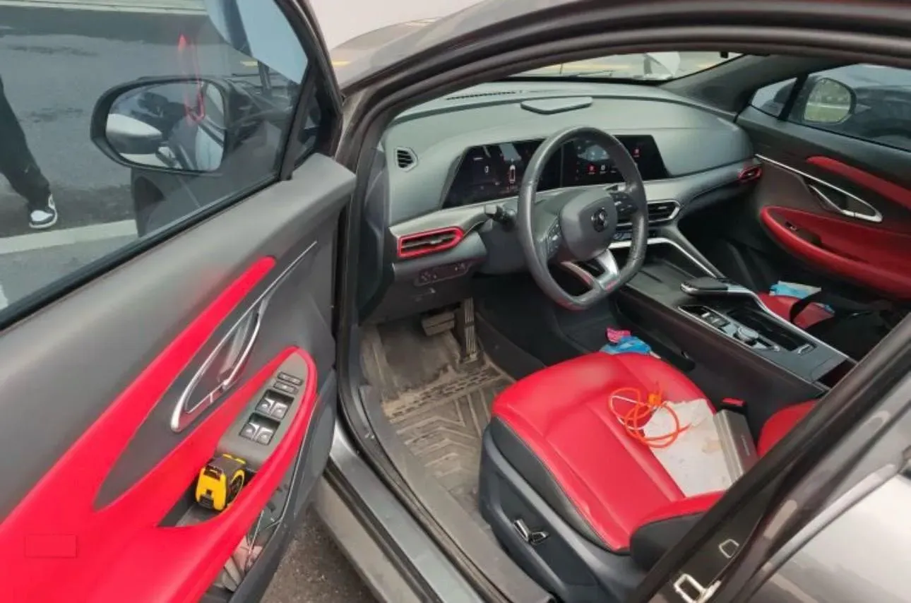 2020 ChangAn UNI-T 1.5T 180HP L4 7DCT,autocango,china used car exporter,china ev exporter,chinese used car exporter,chinese used ev exporter